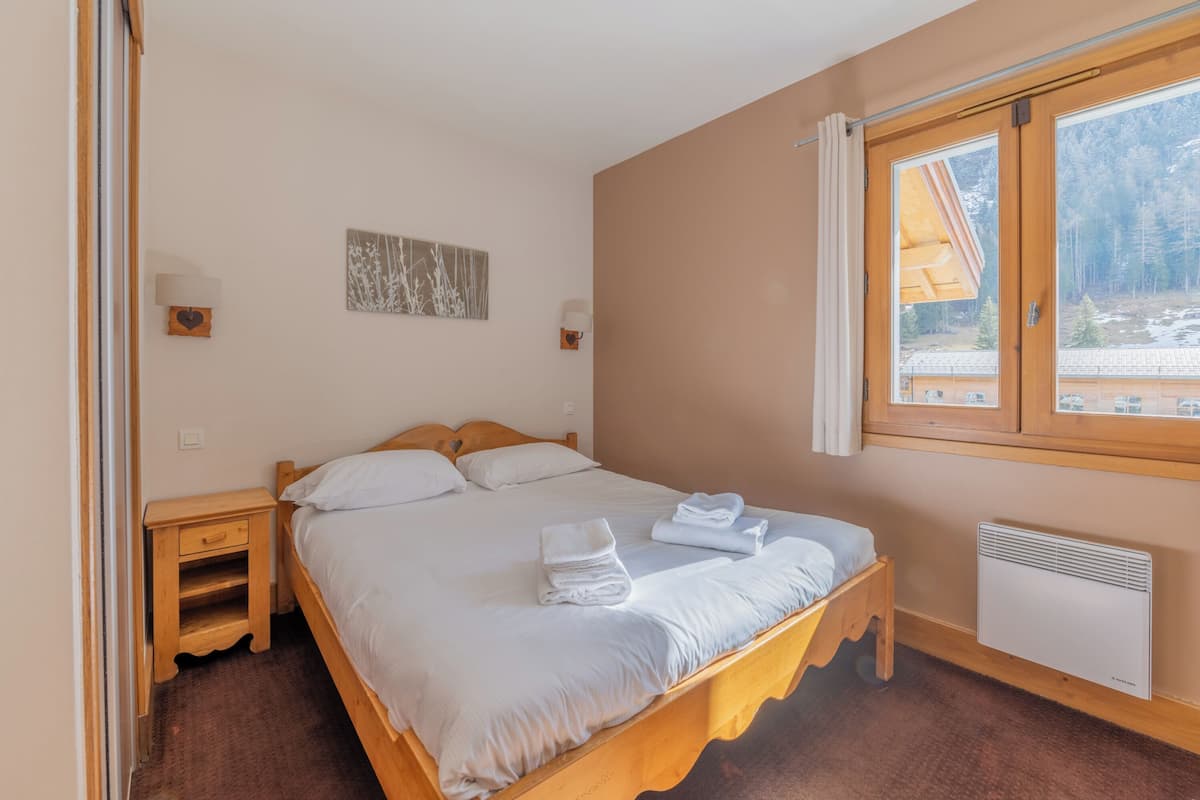 Family Apartment, 1 Bedroom (Vallorcine Buet 31 ski in / ski out) | 2 bedrooms, premium bedding, individually decorated