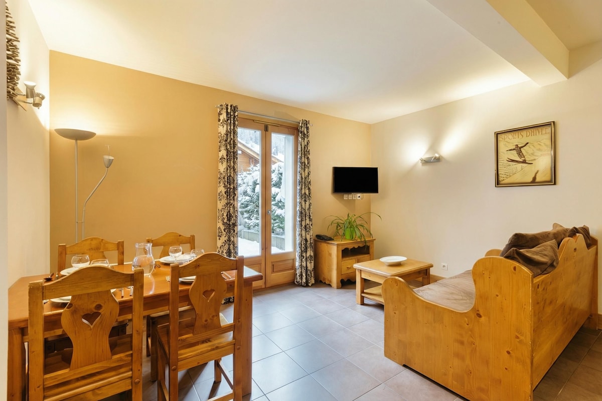 Family Apartment, 1 Bedroom, Microwave (V Buet 01: Beside Ski Lift; Pool,)