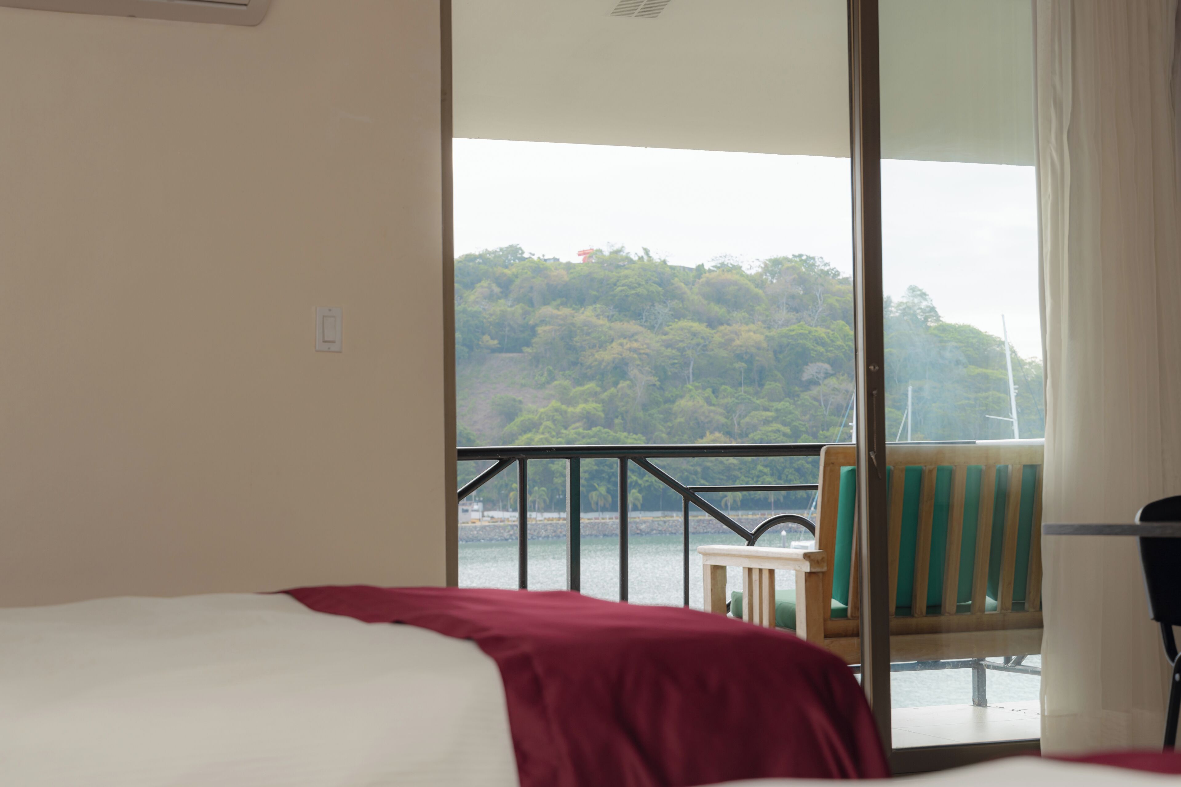 standard room, 2 double beds, bay view | down duvets, in-room safe, desk, free wifi