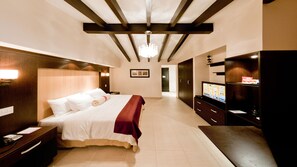 Junior Single Room, 1 King Bed, Bay View | Down duvets, in-room safe, desk, free WiFi - The Beach House (Panama City)