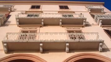 Facciata della struttura