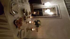 Couples dining - Dar Mayssane (Rabat)