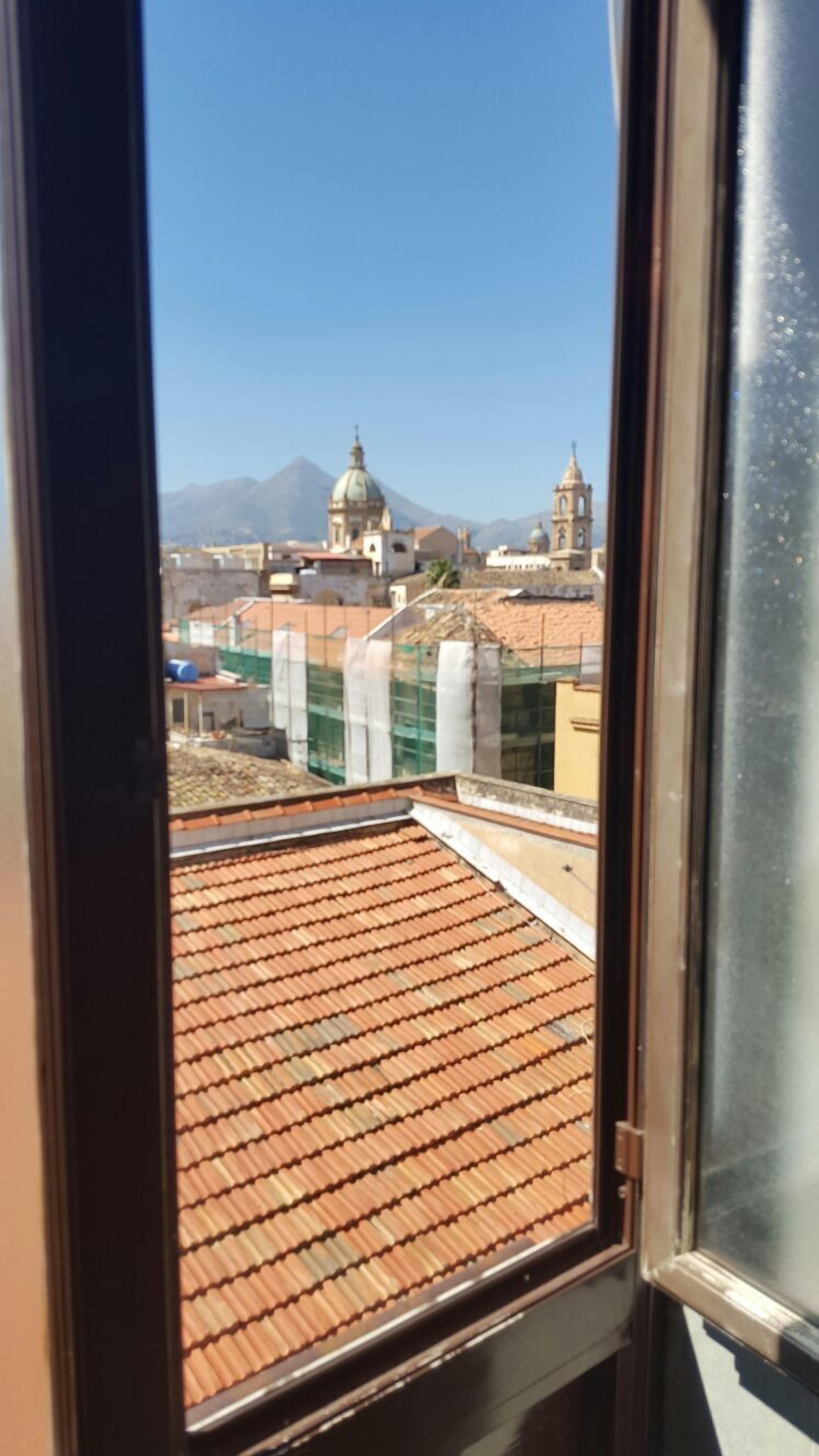 single room | view from room