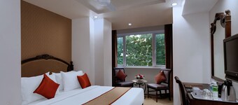 Hotel Suba Palace