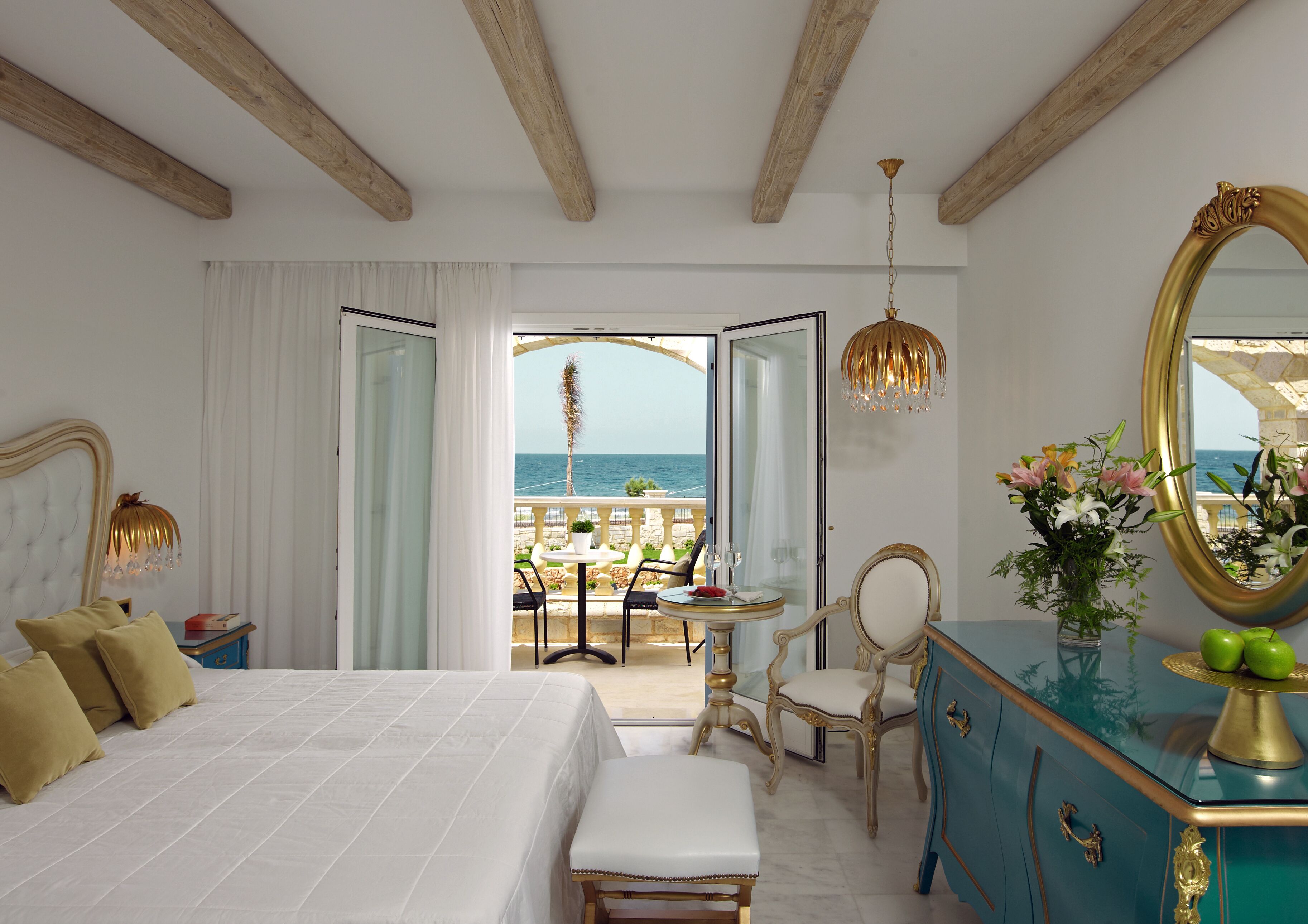 Chambre avec lits jumeaux, vue mer | Articles gratuits dans le mini-bar, chambres insonorisées, Wi-Fi gratuit