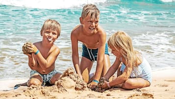 Guests can build sandcastles on the beach.