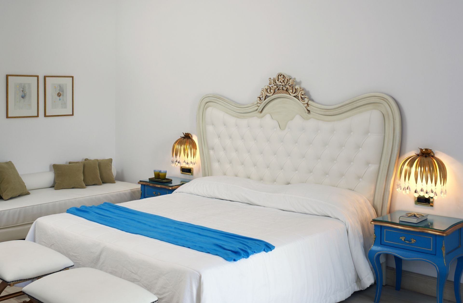 Free minibar, in-room safe, blackout drapes, soundproofing