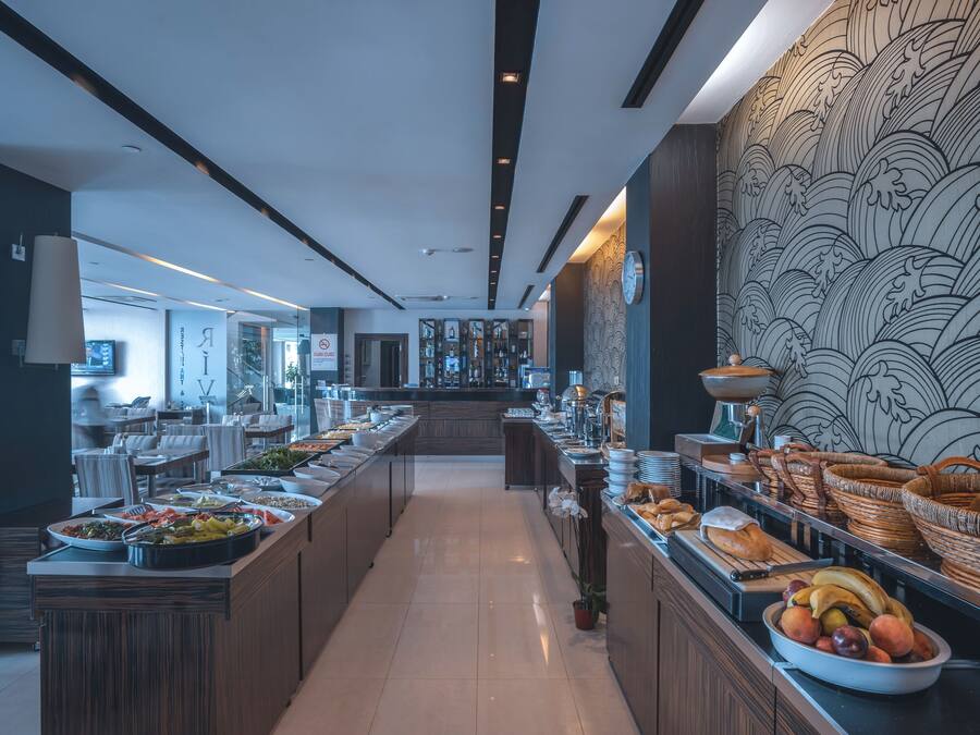 Daily buffet breakfast (TRY 180 per person)