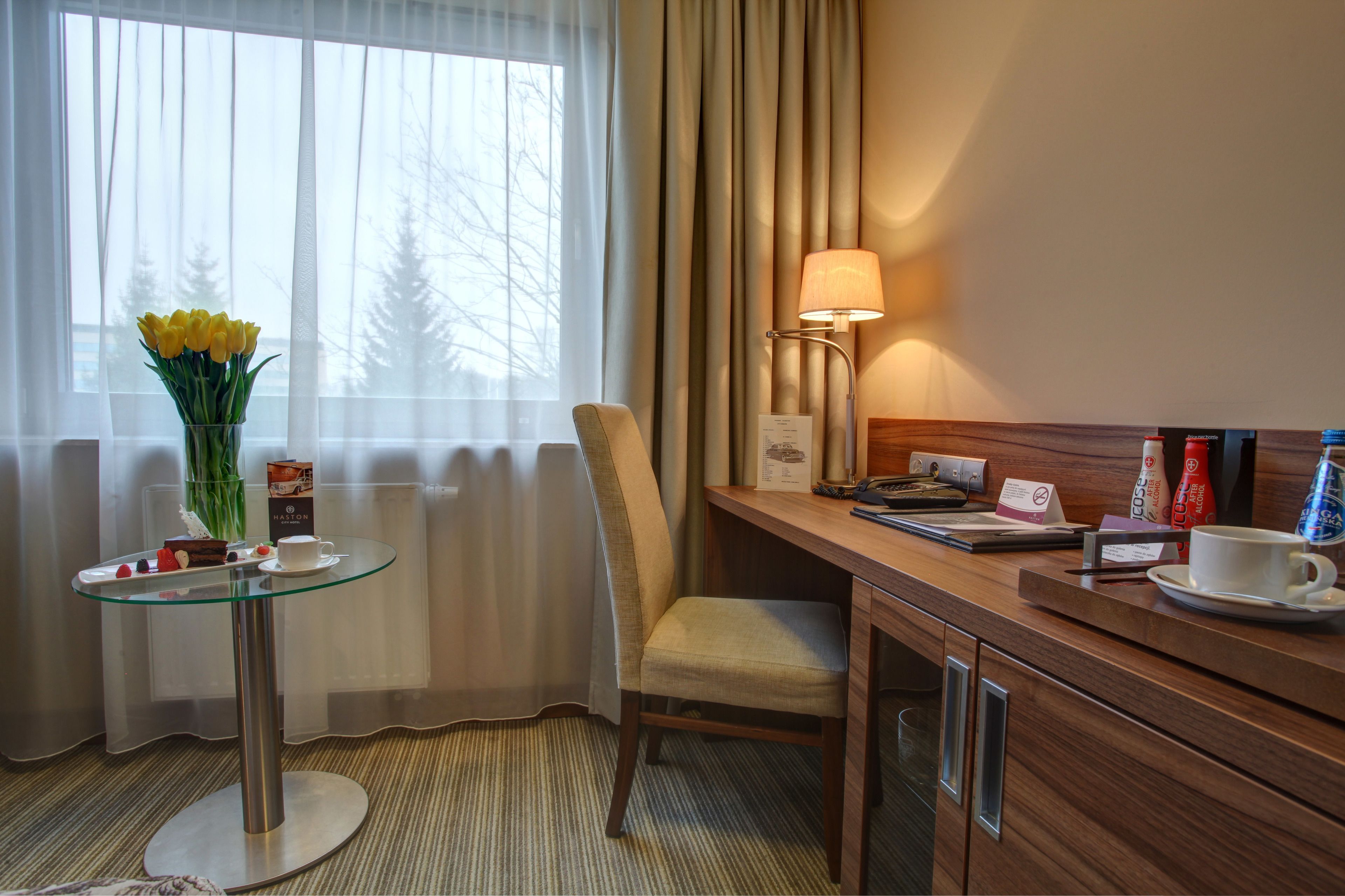 Photo - Haston City Hotel