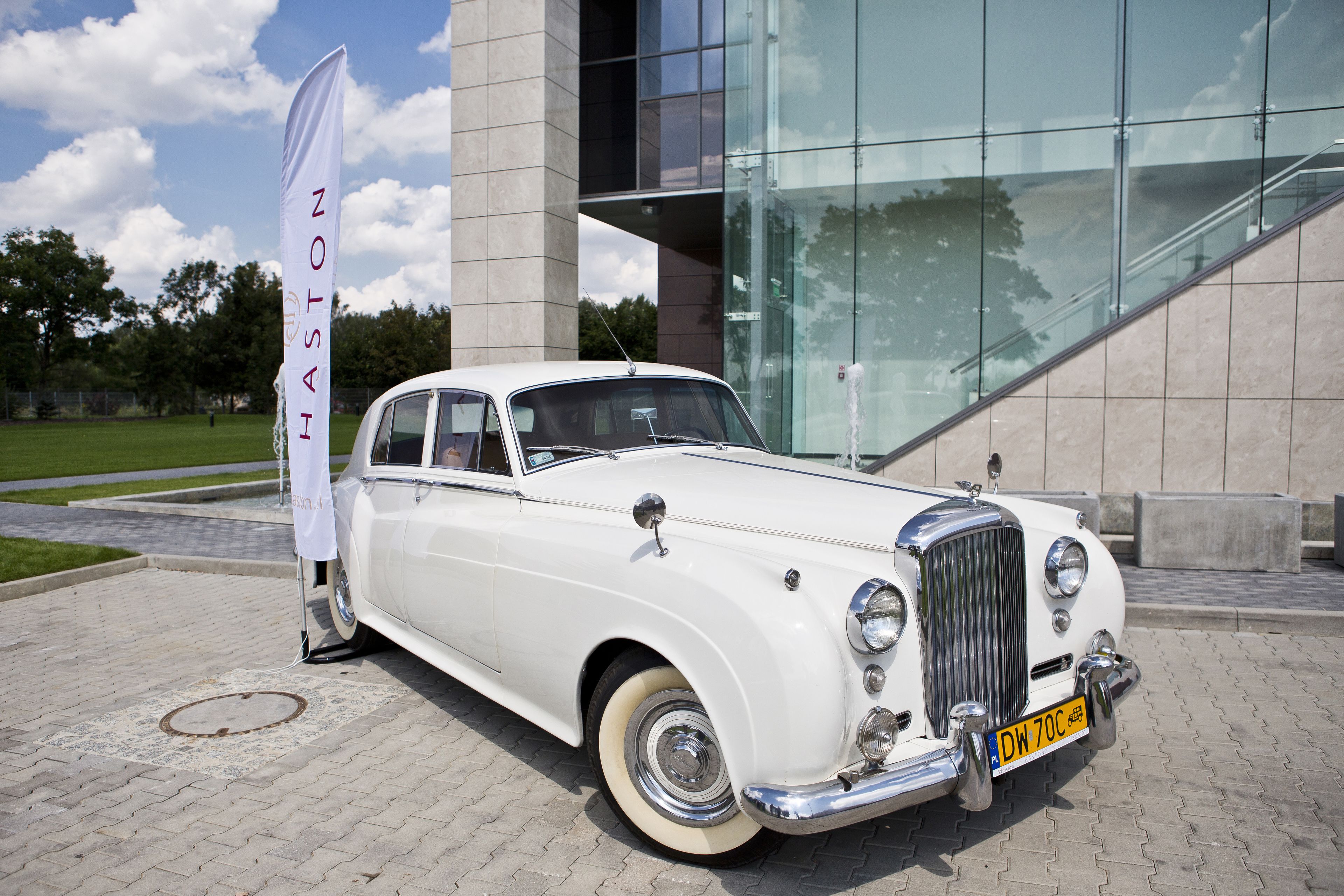 self-parking (surcharge) 50 per night