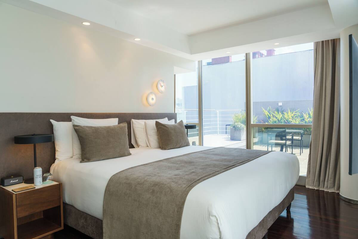 Duplex | Down comforters, minibar, in-room safe, desk