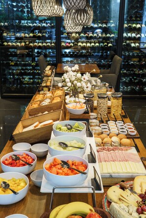 Free daily full breakfast - Mio Buenos Aires (Buenos Aires)