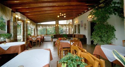 Orama Hotel