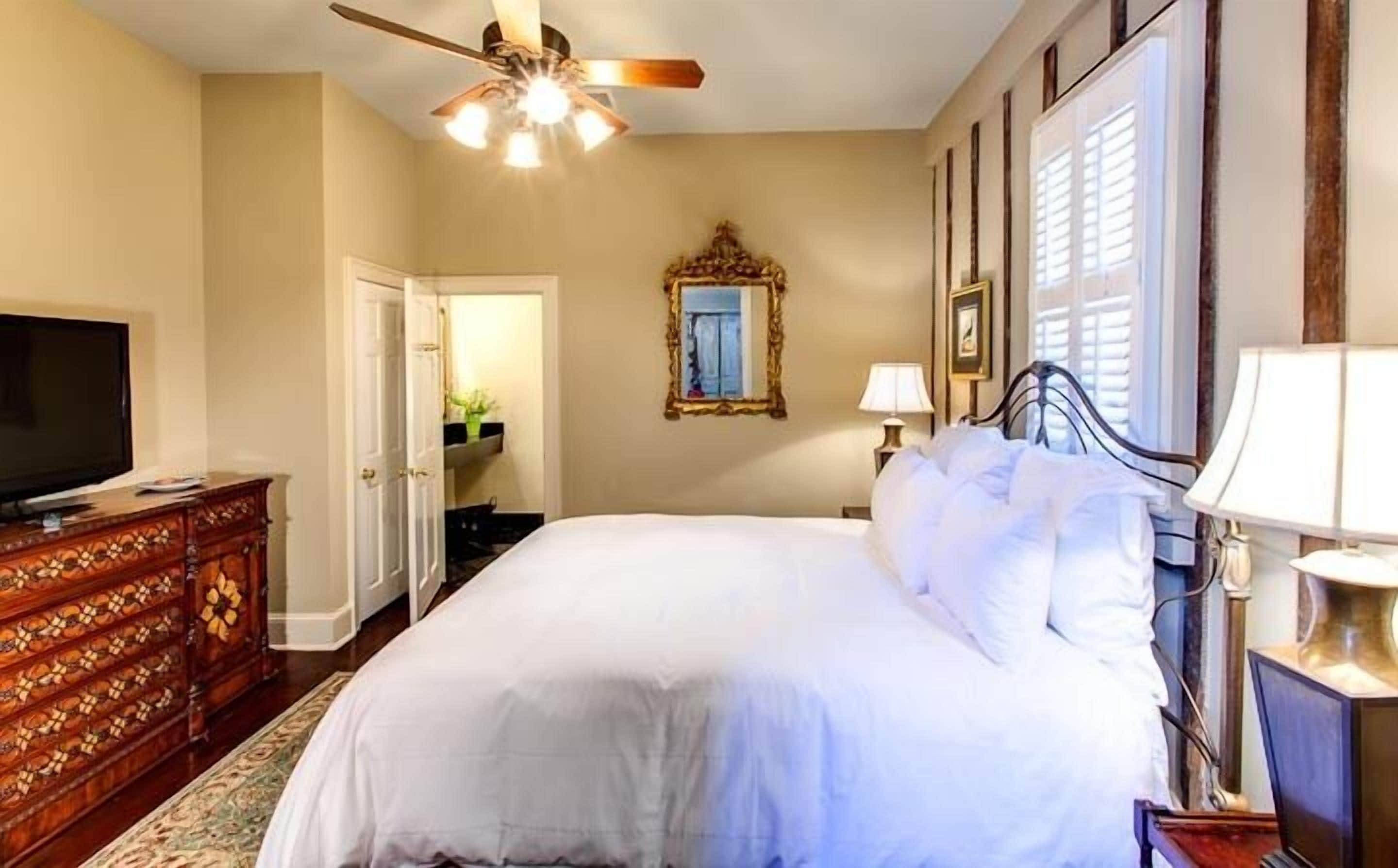 audubon cottage 3 | interior