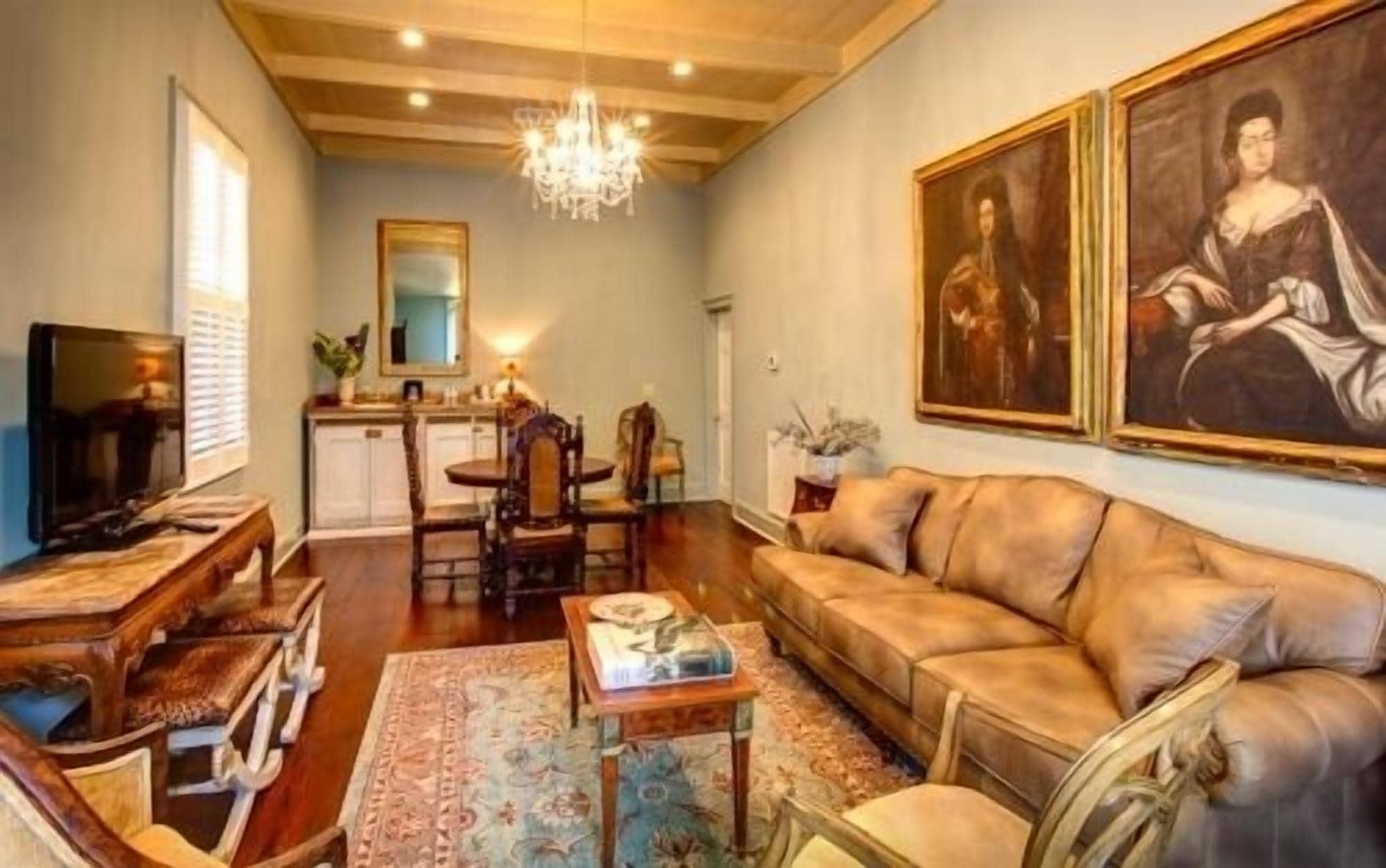 42-inch flat-screen tv with cable channels, tv, ipod dock