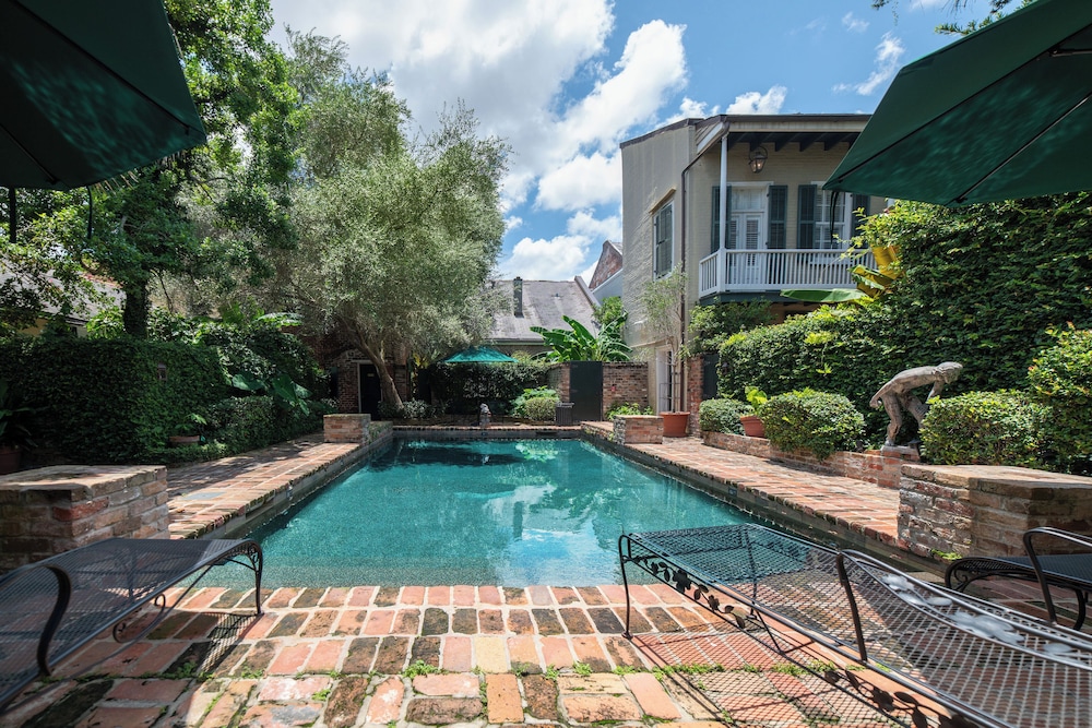 Audubon Cottages by null