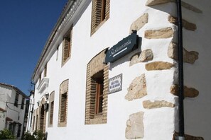 Exterior - TUGASA Hotel La Posada (Villaluenga del Rosario)