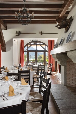 Restaurant - TUGASA Hotel Las Truchas (El Bosque)