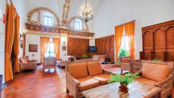 Sala de estar en el lobby