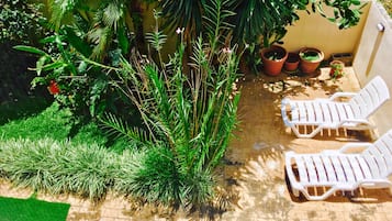 Junior Suite, 1 King Bed | Garden