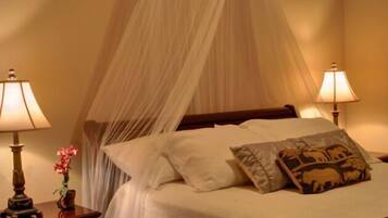 Superior, One Queen Bed | Premium bedding, pillowtop beds, minibar, in-room safe