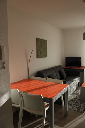 Comfort Apartment, 1 Bedroom, Kitchenette | 1 bedroom, desk, soundproofing, iron/ironing board - Résidence Citylodge du Campus (Niort)