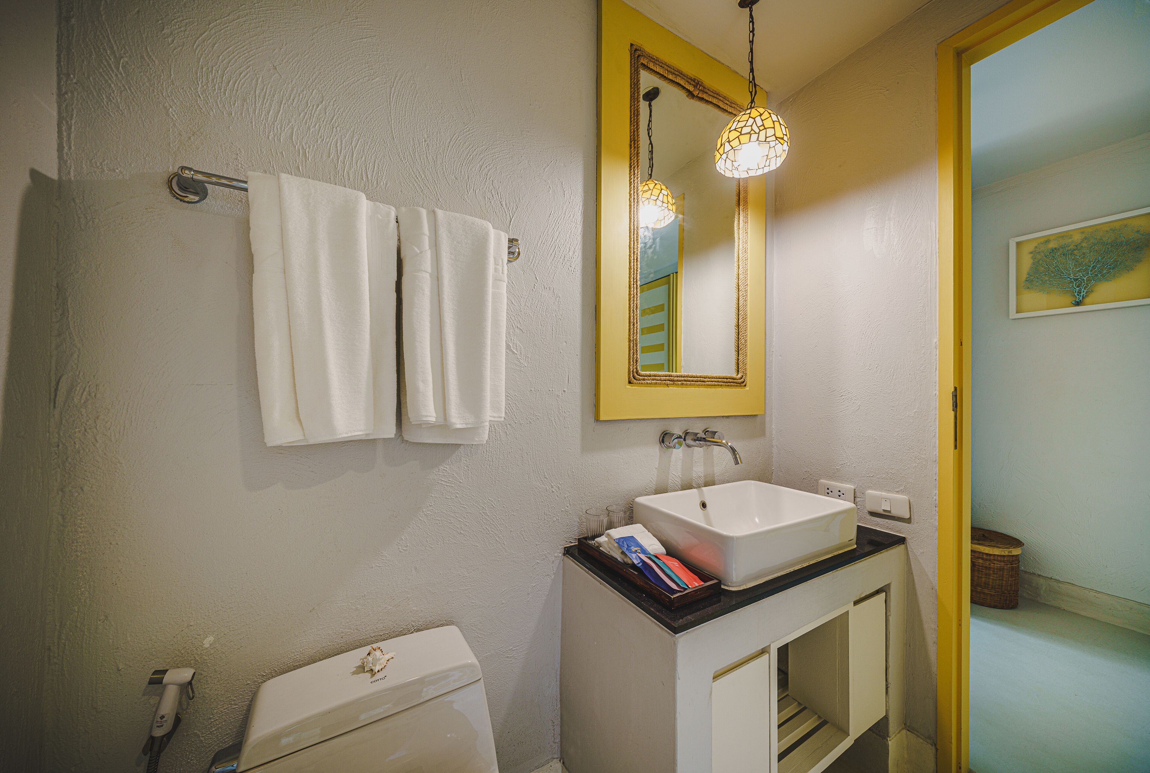 superior double - garden view | bathroom | shower, rainfall showerhead, free toiletries, hair dryer