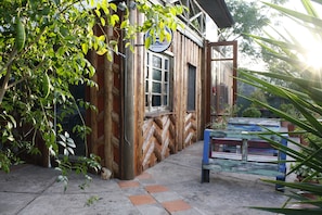 Fachada de la propiedad