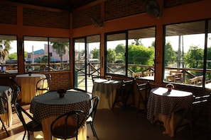 Desayuno buffet incluido todos los días