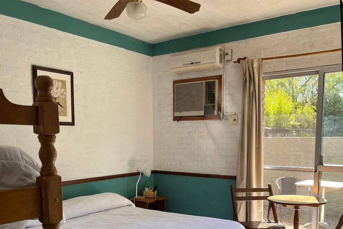 8 chambres, couette en duvet d'oie, minibar, rideaux occultants