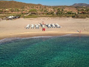 Beach nearby, sun loungers, beach umbrellas, beach towels