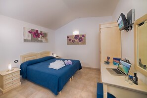 Minibar, caixa forta a l'habitació, bressols i wifi gratuïta