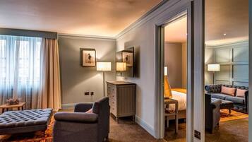 Clocktower Suite | Hypo-allergenic bedding, free minibar items, in-room safe, desk