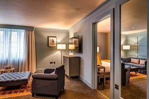 Ropa de cama hipoalergénica y artículos del minibar gratis 