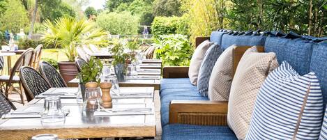 Breakfast, dinner, brunch served; Mediterranean cuisine, garden views