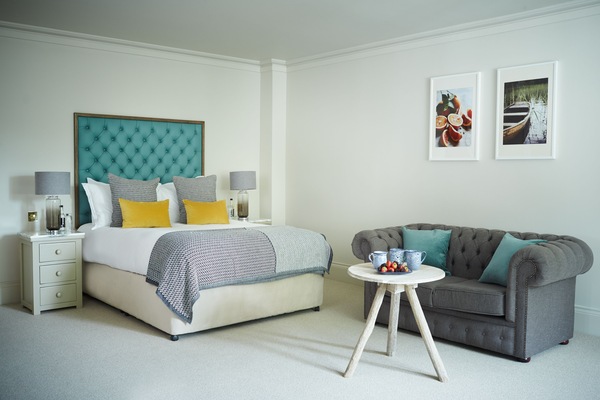 Ropa de cama hipoalergénica y artículos del minibar gratis