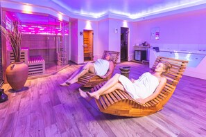 Sauna, hot tub, steam room, sports massages, manicures and pedicures - Hotel De Lange Man (Monschau)