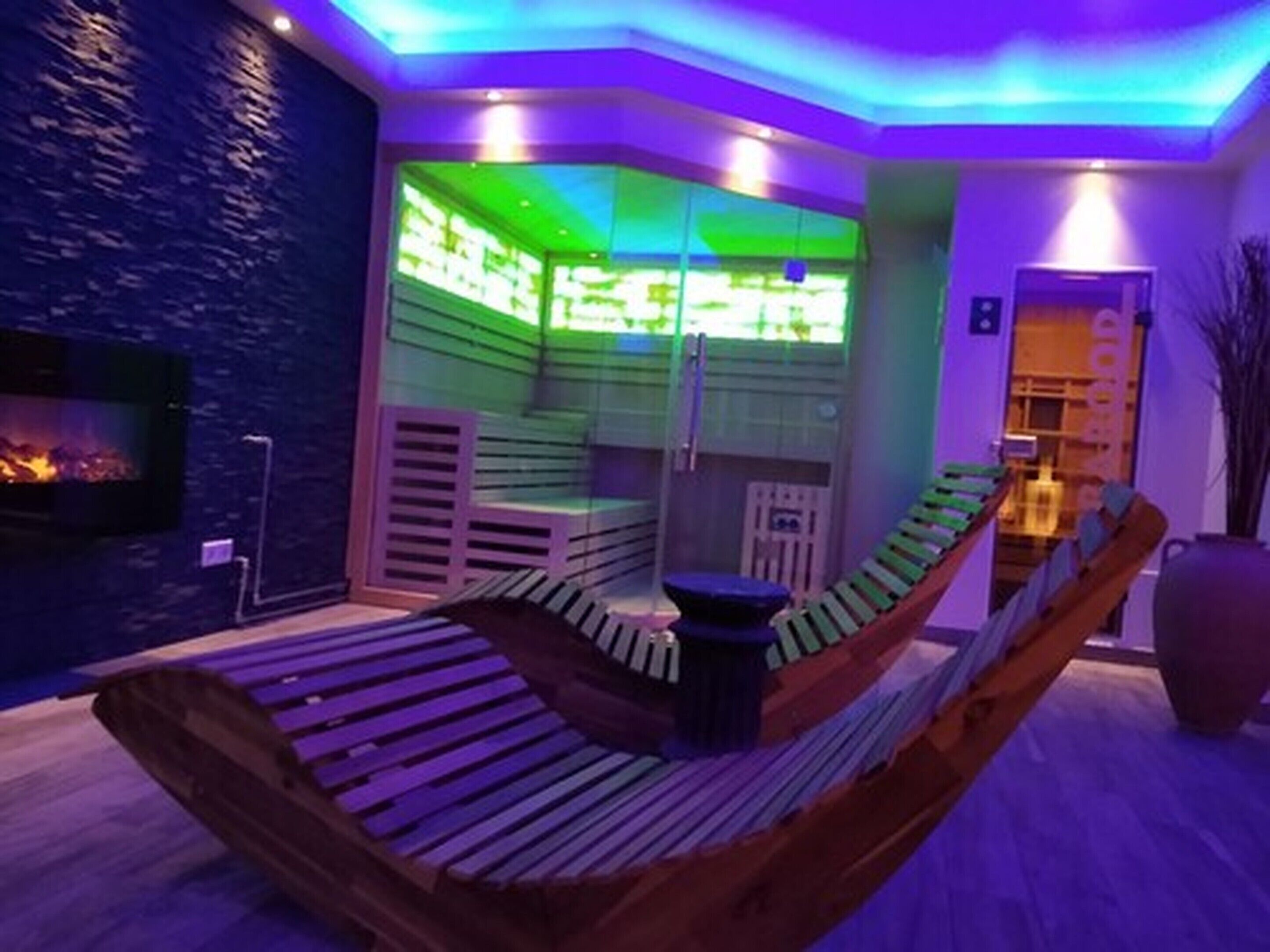sauna, hot tub, steam room, sports massages, manicures and pedicures