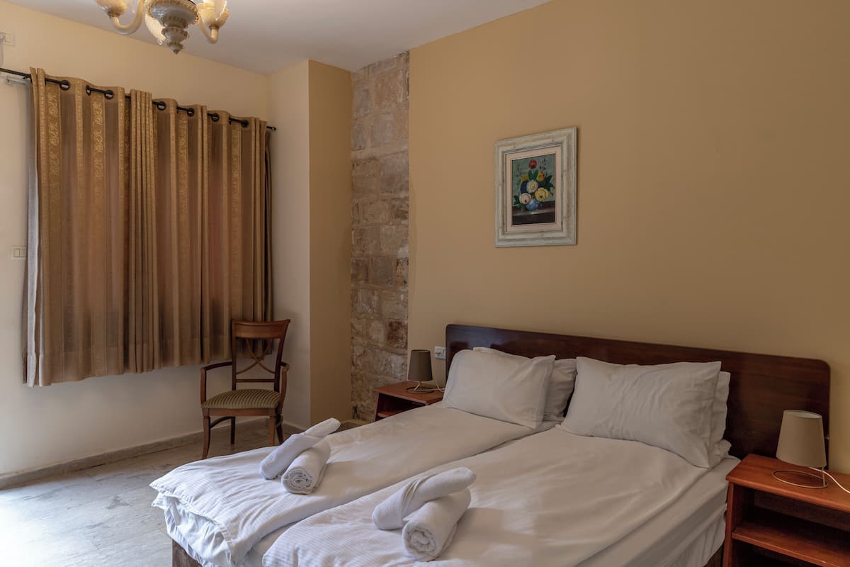 In-room safe, iron/ironing board, free WiFi, bed sheets