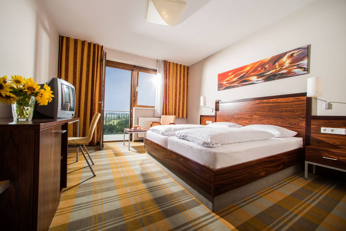 in-room safe, desk, iron/ironing board, cots/infant beds