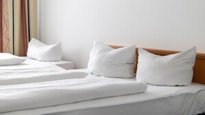 四人房 | 低過敏寢具、書桌、遮光布/窗簾、熨斗/熨衣板