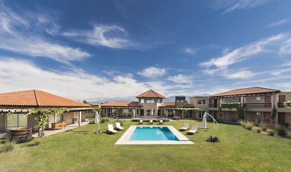 Seasonal outdoor pool