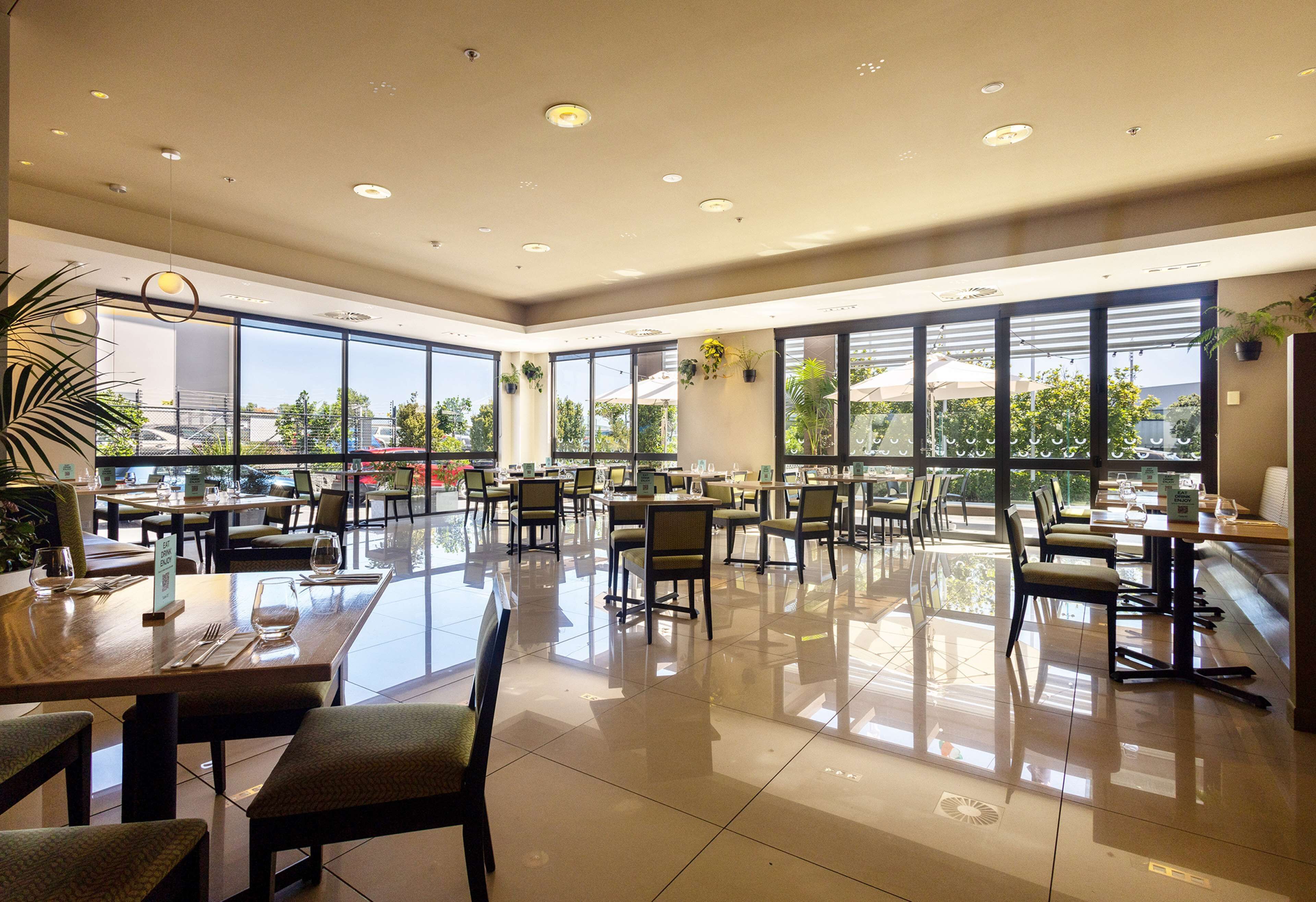 Breakfast, lunch and dinner served