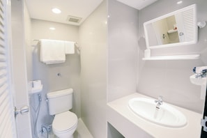 Bathroom - A-2 House (Bangkok)