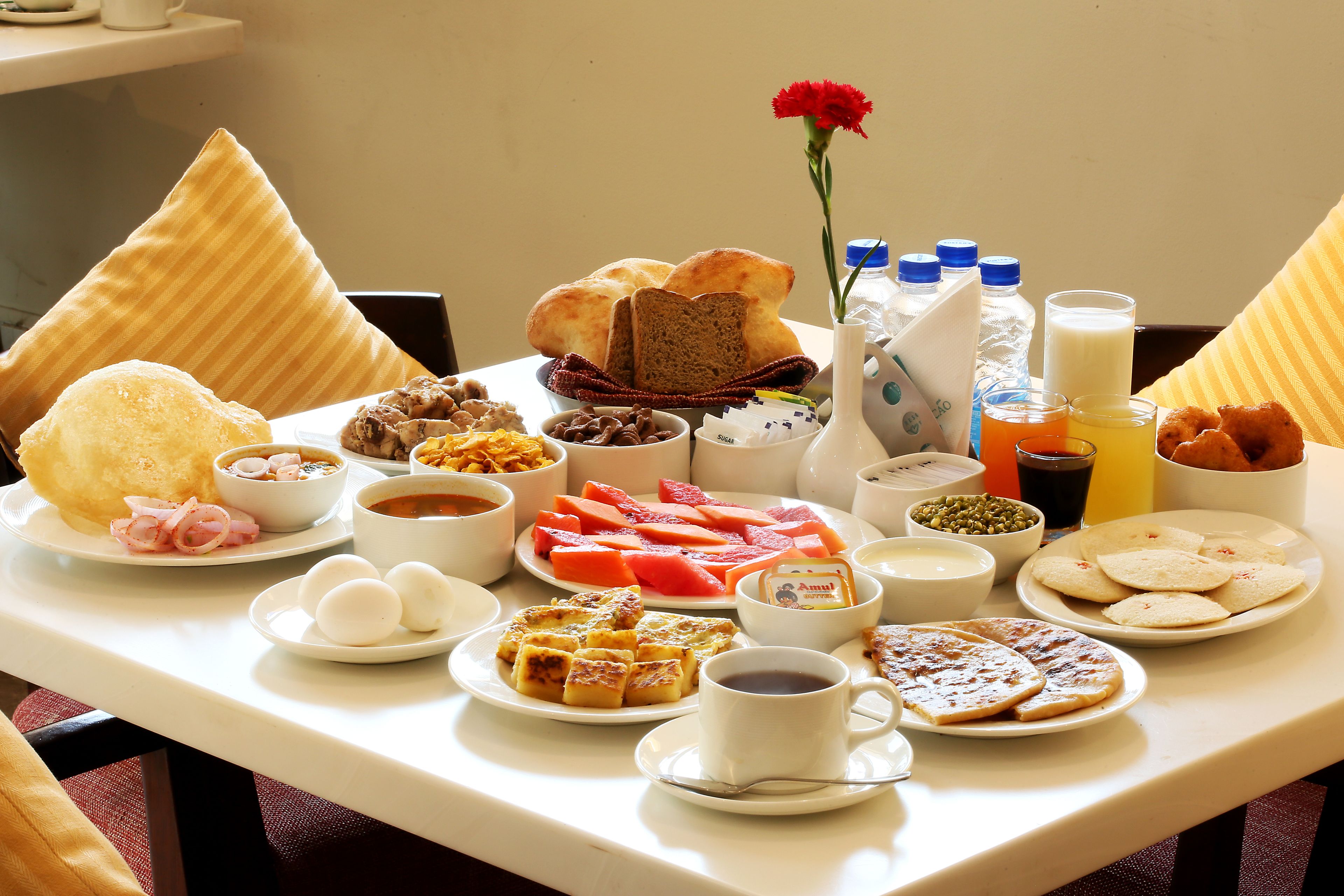 Tägliches Frühstücksbuffet gegen Gebühr