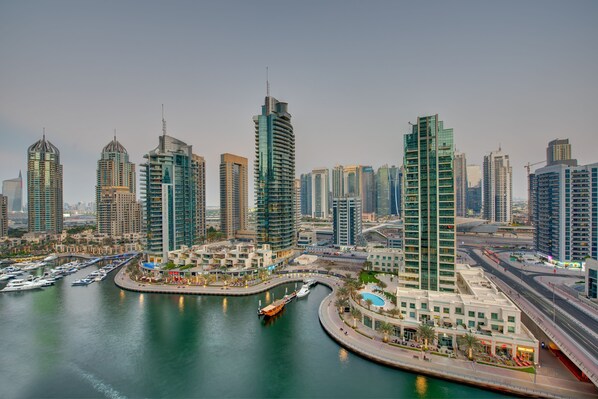 City view from property - Marina Hotel Apartments (Dubai)
