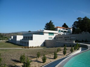 Front of property - INATEL Vila Ruiva Hotel (Fornos de Algodres)