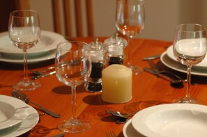 Dining - Tangiaro Kiwi Retreat (Port Charles)