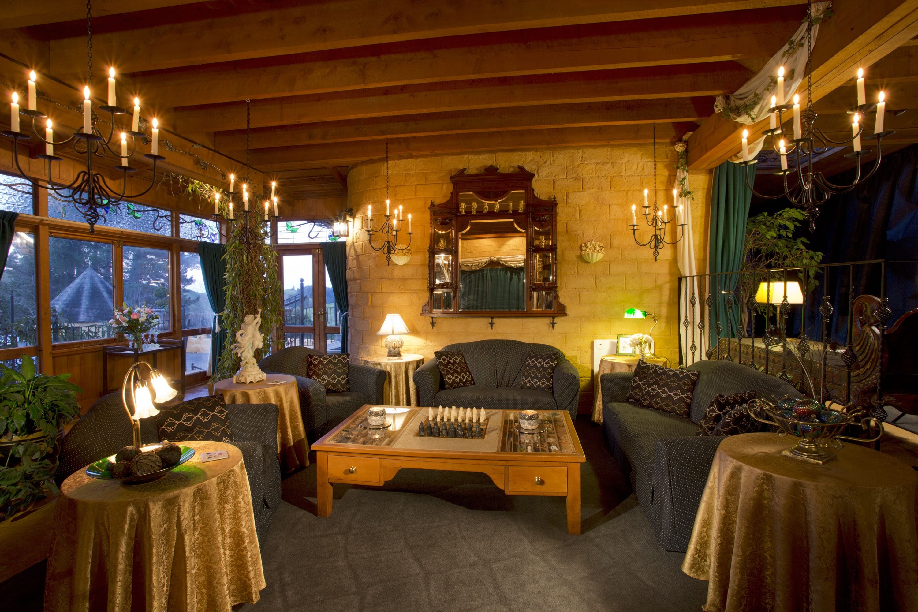 Villa Romantique, plusieurs chambres, vue vallée | Coin séjour
