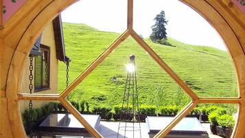 Biệt thự phong cách lãng mạn, nhiều phòng ngủ, quang cảnh thung lũng | Quang cảnh từ phòng